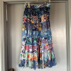 Fox and Hound Artsy Tiered Peasant Skirt  Elastic Waist One Size Petite